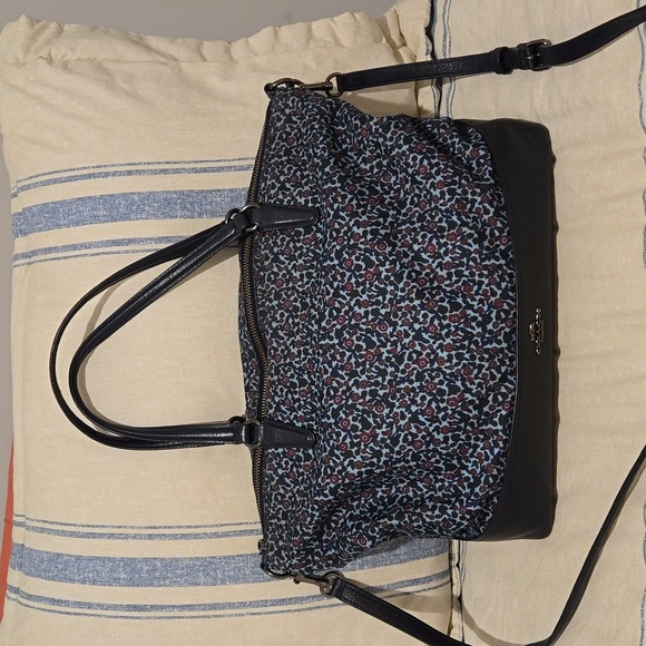 Convertable Coach Bag Flowers SATCHEL RANCH FLORAL PRINT Nylon - Picture 1 of 9